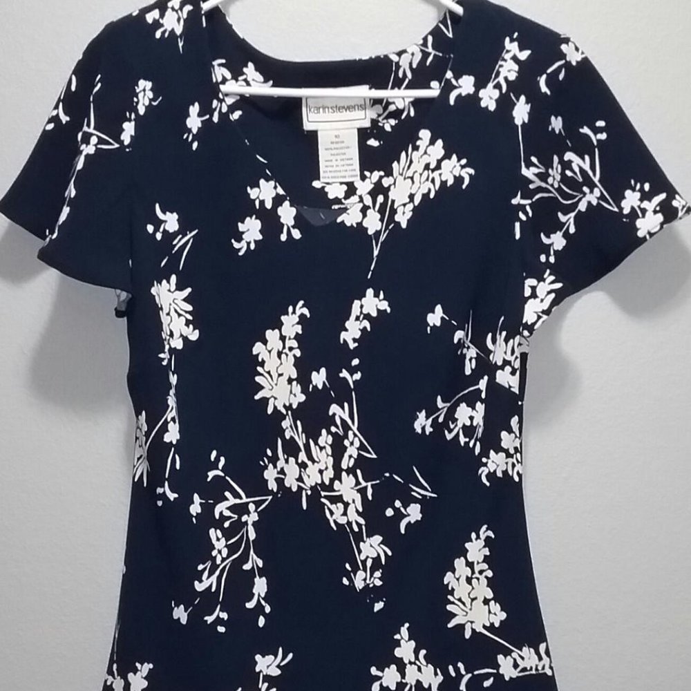Karin Stevens Top. Size 10